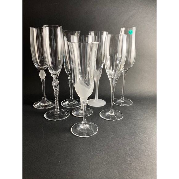 Mix and Match Crystal Champagne Flutes - Set of 8 - Exquisite Vintage Stemware - Picture 9 of 9